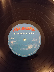 Helloween "Pumpkin Tracks" (2 фото из 3)