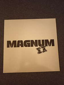 Magnum "II"England (1 foto / 3)
