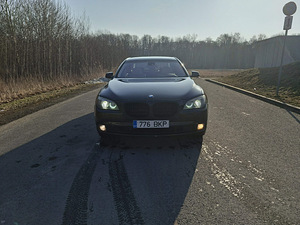 BMW 730D F01 (6 foto / 14)