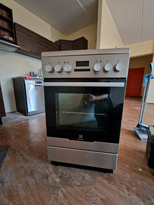 Keraamiline pliit Electrolux (1 foto / 4)