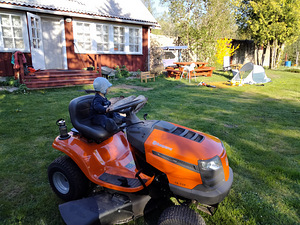 Газонный трактор Husqvarna Ts 138 (2 фото из 2)