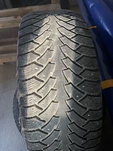 265/65R17 Land Cruiser (2 foto / 3)