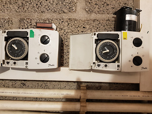 Danfoss keskütteautomaatika + ringluspumbad (1 foto / 3)