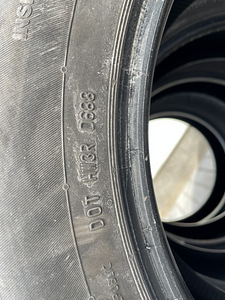 Шины 215/55/17 Continental (7 фото из 10)