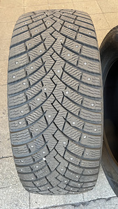 PIRELLI SCORPION ICE ZERO 2 255/55R20 110H XL STUDDED (5 foto / 7)