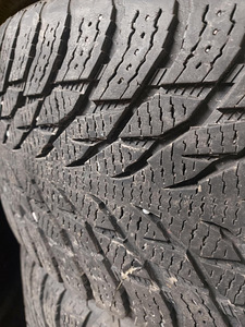 255/50R19 Nokian Hakkapeliitta R3 (1 foto / 2)