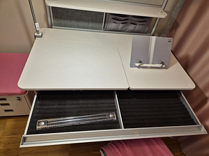 Moll kirjutuslaud (4 foto / 10)