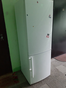 Холодильник Electrolux (1 фото из 2)