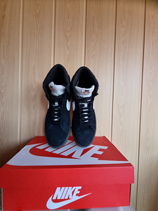 Nike SB Zoom Blazer Mid s.42,5 (3 foto / 6)