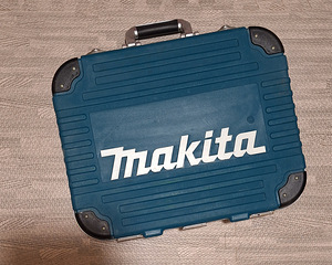 Набор инструментов Makita (2 фото из 2)
