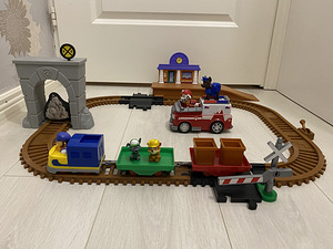 Paw Patrol raudtee ja tuletõrjeauto (1 foto / 6)