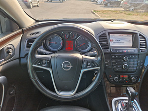 Opel Insignia OPC Line (full opt) (9 foto / 10)