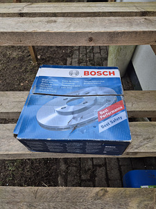 Продам НОВЫЕ тормозные диски Bosch (RENAULT / DACIA) (1 фото из 2)