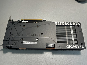 Gigabyte GeForce RTX 4060 EAGLE OC 8G (3 foto / 4)