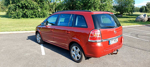 Opel Zafira (4 foto / 11)