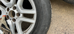 BMW , r17 , 235/65 (2 foto / 6)