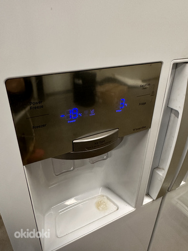 Двусторонний холодильник/морозильник Samsung с льдогенератор (фото #3)
