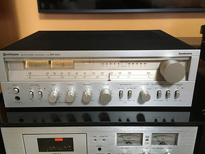 Hitachi SR-604 стерео ресивер (1 фото из 3)