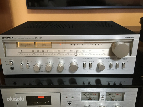 Hitachi SR-604 Stereo Receiver