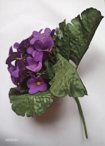 Искусственный цветок фиалка (фото #1)