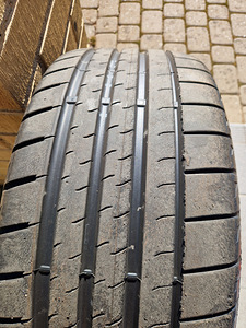 Rehvid Bridgestone Potenza Sport 235/45/R18 2tk (5 foto / 6)