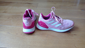 Adidas tossud , suurus 38.5 (2 foto / 3)
