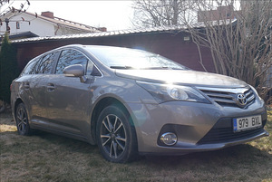 Toyota Avensis 2,0 diesel 91kW - 2014 (1 foto / 13)