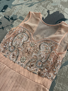 Pidulik kleit River Island/34-36 (2 foto / 6)