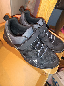 K/s adidas terrex s 40 (3 foto / 5)