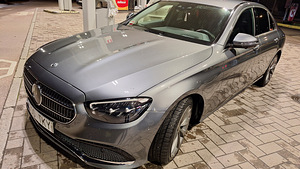 MERCEDES BENZ E 220 (9 foto / 10)