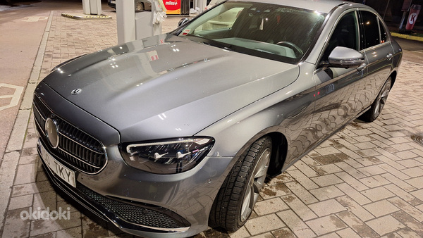 MERCEDES BENZ E 220
