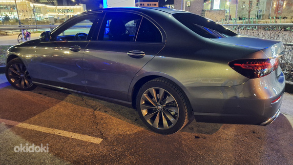 MERCEDES BENZ E 220
