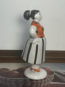 Haruldane portselanfiguur "Tülitseja" LOZ (4 foto / 9)