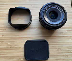 Fujifilm 18mm f2 Super EBC Fujinon Aspherical XF R (1 foto / 3)
