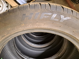 HIFLY HF805 225/50 R17 98W XL 4 TK (2 foto / 7)