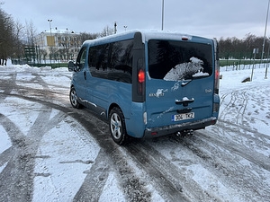 Renault Trafic 2.5 99кВ (7 фото из 9)