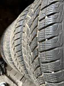 Good year 225/60 r17 (1 foto / 5)