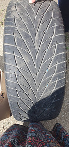 Резина на дисках 255/50R19 (1 фото из 4)