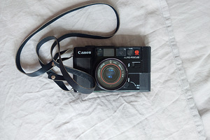 Canon AF35M (2 foto / 3)