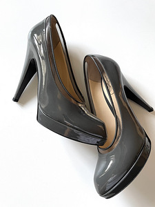 Uued kingad YSL 40-40,5 suurus (2 foto / 3)