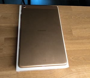 Samsung tahvelarvuti (2 foto / 5)