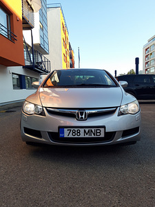 Honda Civic (1 фото из 12)