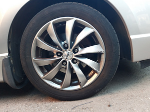 Honda Civic (10 фото из 12)
