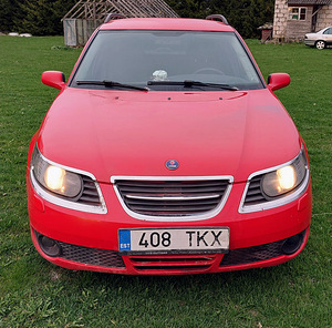 Saab 9-5 (4 foto / 10)