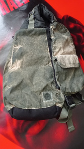STONE ISLAND one-shoulder backpack green (6 foto / 10)