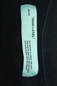 Virgin's Abloh x Off-White crew (8 foto / 9)
