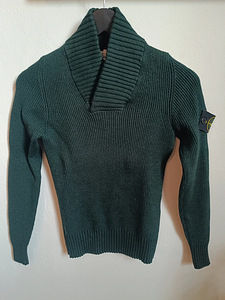 Kootud kampsun Stone Island (1 foto / 2)