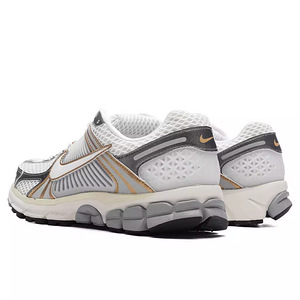 Nike Zoom Vomero 5 Platinum Tint Metallic Gold Men's New (6 foto / 9)