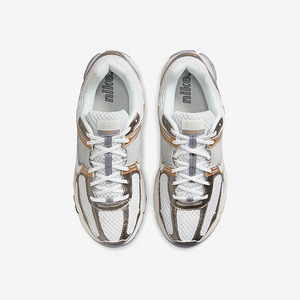 Nike Zoom Vomero 5 Platinum Tint Metallic Gold Men's New (7 foto / 9)