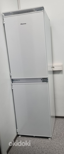Встроенный холодильник Hisense RIB291F4AWF (фото #3)